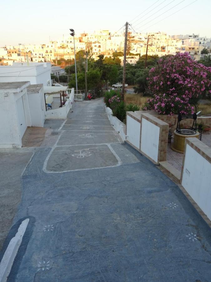 Andreas Studio With Private Parcking Apartment Triovasalos ภายนอก รูปภาพ