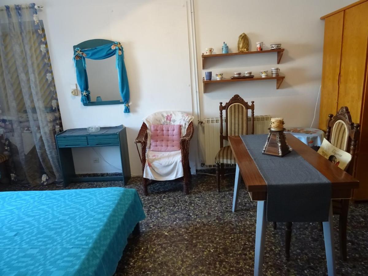 Andreas Studio With Private Parcking Apartment Triovasalos ภายนอก รูปภาพ