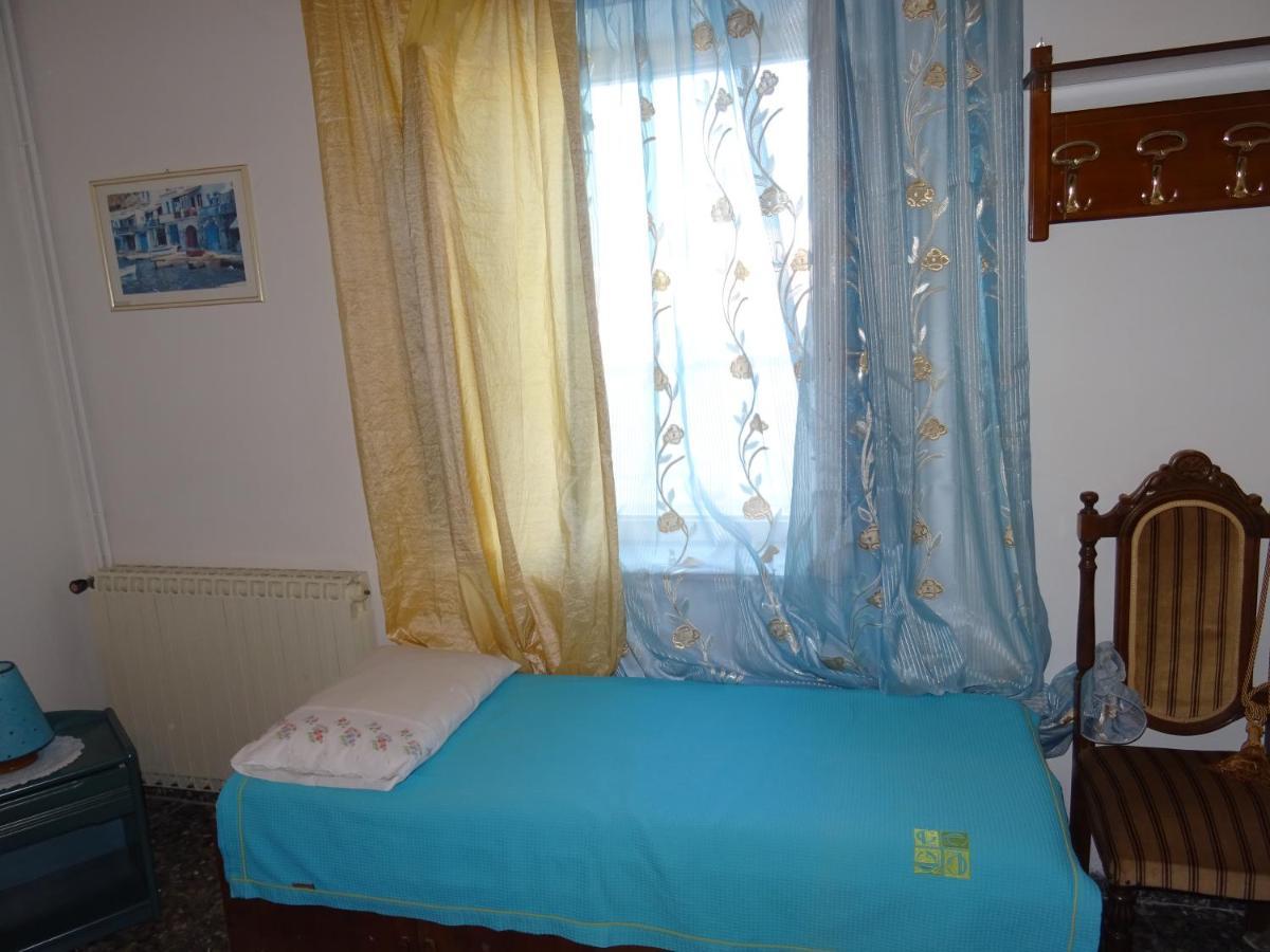 Andreas Studio With Private Parcking Apartment Triovasalos ภายนอก รูปภาพ